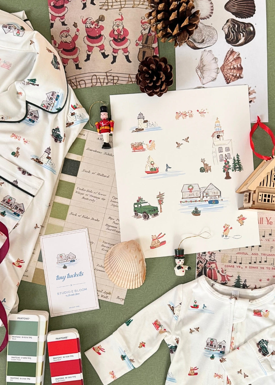 Two-Piece Lounge Set in Coastal Christmas