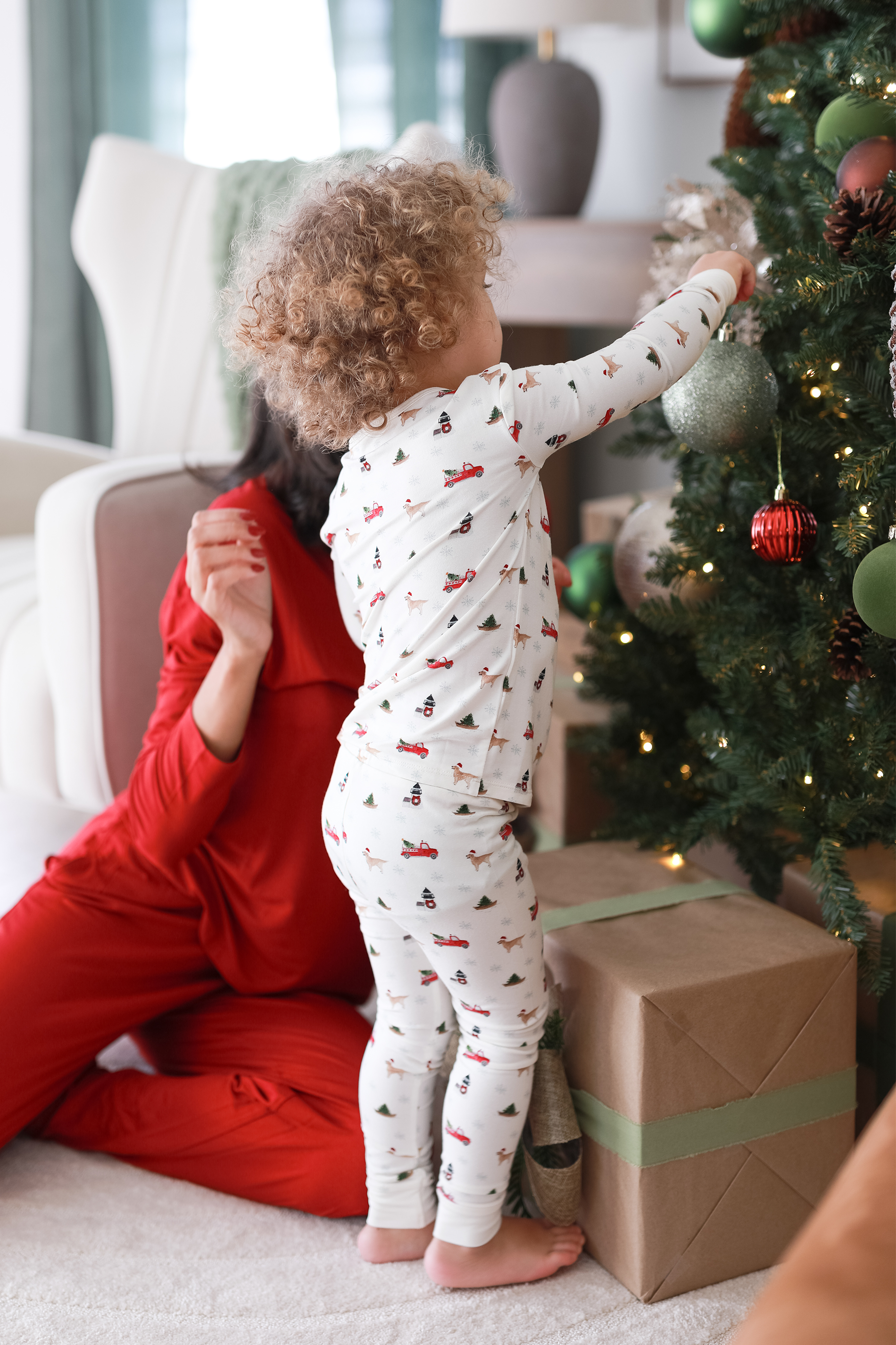 Two-Piece Set in Nantucket Christmas Stroll